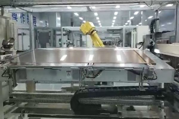 CCD視覺對位110寸網(wǎng)版貼合應用