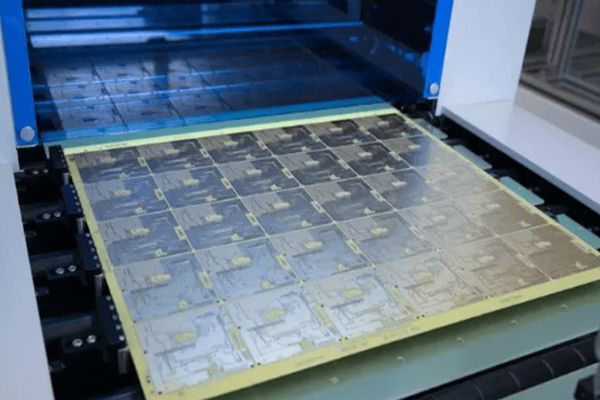 機(jī)器視覺PCB檢測(cè)與人工檢測(cè)相比的優(yōu)勢(shì)