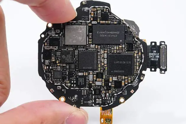 手表屏幕高精度點膠應(yīng)用